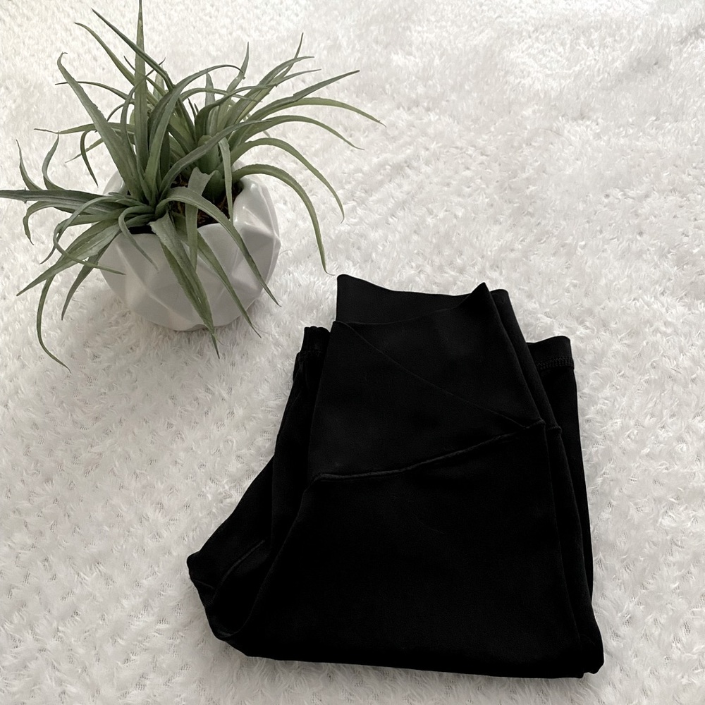 Aerie crossover bike shorts